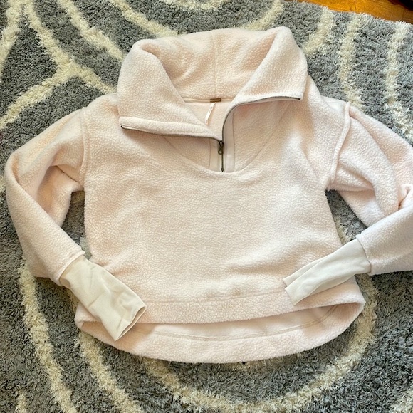 Free people poppy Sherpa pullover Medium - Picture 2 of 2